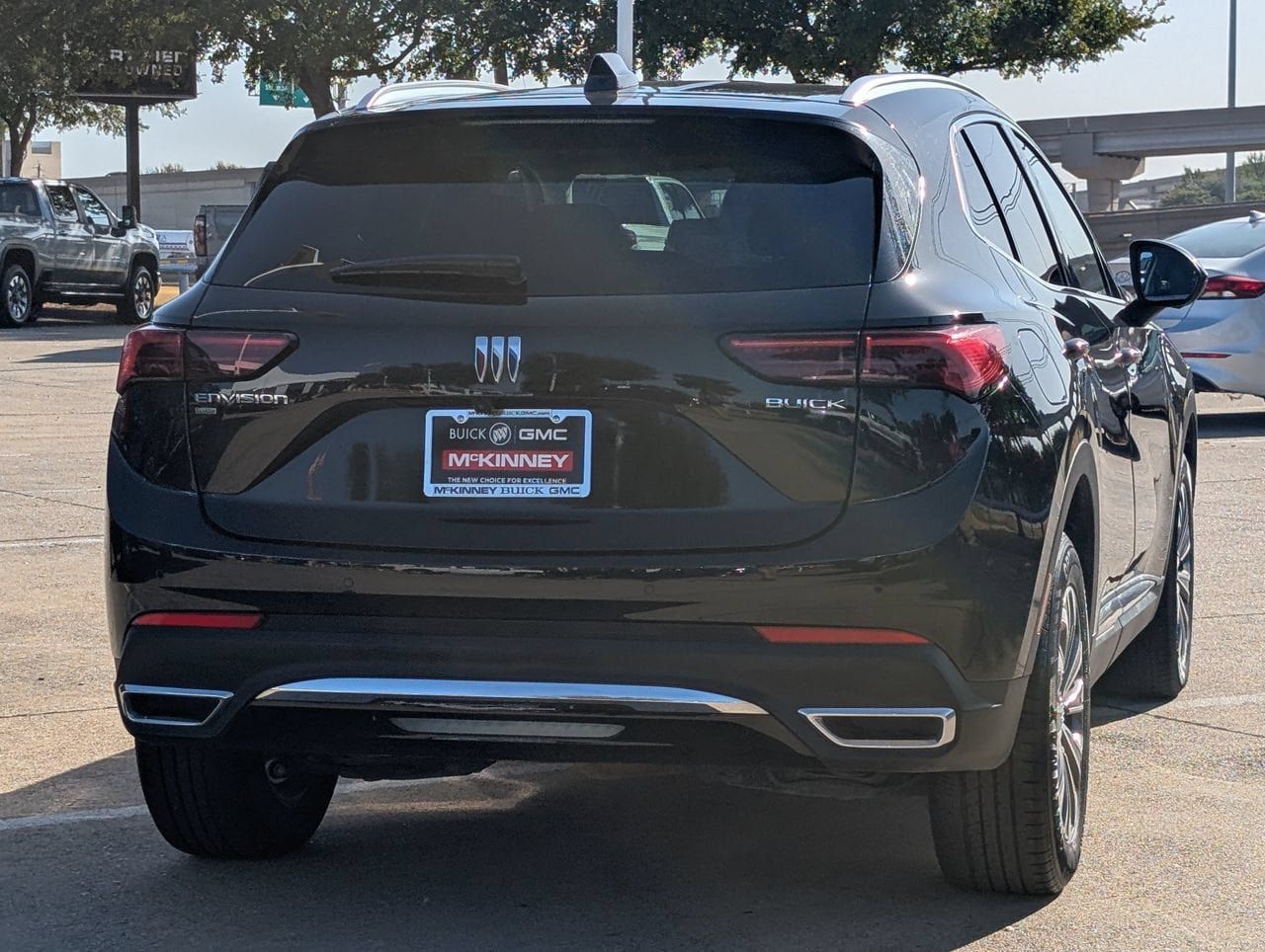 Used 2024 Buick Envision Preferred AWD/4WD image 4