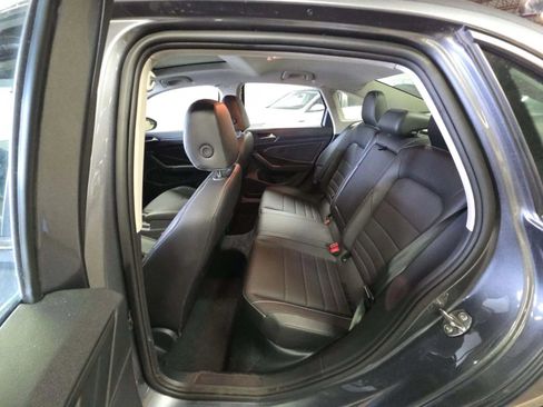 Used 2024 Volkswagen Jetta SE w/ Panoramic Sunroof Package FWD image 8