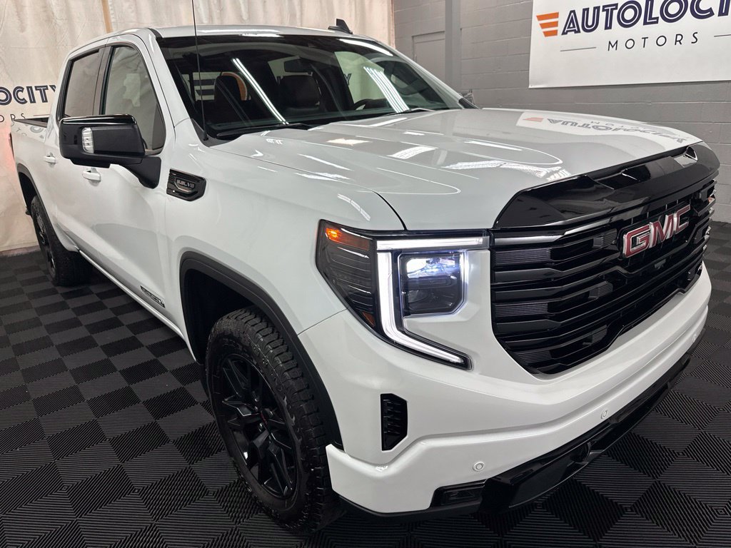 Used 2025 GMC Sierra 1500 Elevation w/ Elevation Premium Package AWD/4WD image 2