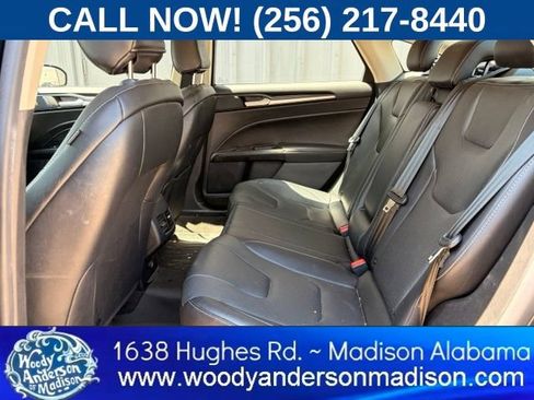 Used 2020 Ford Fusion Energi Titanium FWD image 9