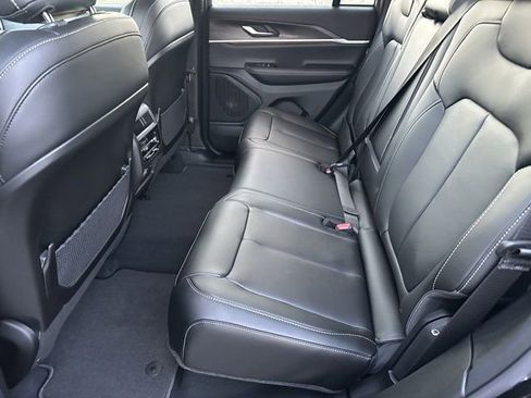 New 2025 Jeep Grand Cherokee Limited image 21