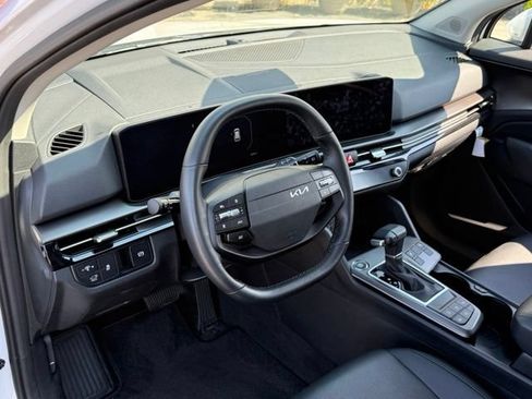 Certified 2026 Kia Sportage SX FWD image 20