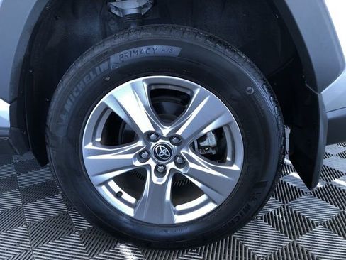 Certified 2022 Toyota RAV4 XLE image 8