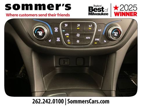 Used 2018 Chevrolet Equinox LT image 16