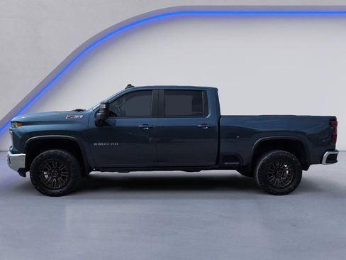 Used 2025 Chevrolet Silverado 2500 LT AWD/4WD image 12