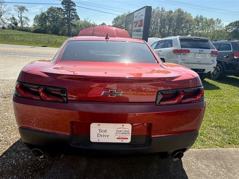 Used 2015 Chevrolet Camaro LS RWD image 4