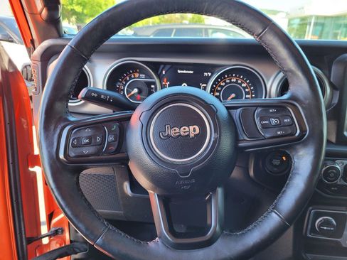 Used 2018 Jeep Wrangler Sport AWD/4WD image 32