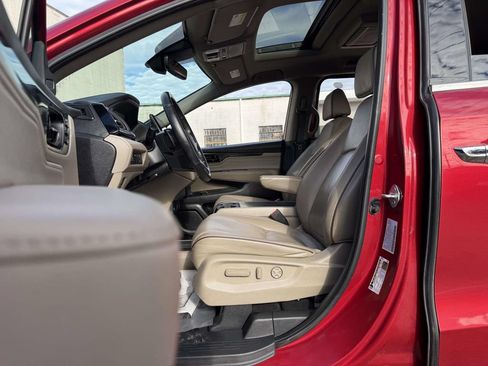 Used 2023 Honda Odyssey Elite image 39