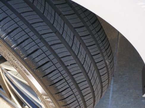 Certified 2024 Lexus ES 350 w/ Premium Package image 12