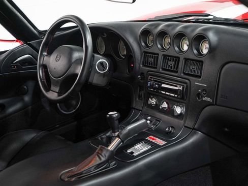 Used 2002 Dodge Viper GTS image 17