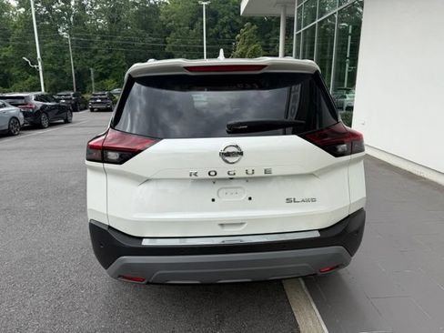 Used 2021 Nissan Rogue SL w/ Premium Package AWD/4WD image 8
