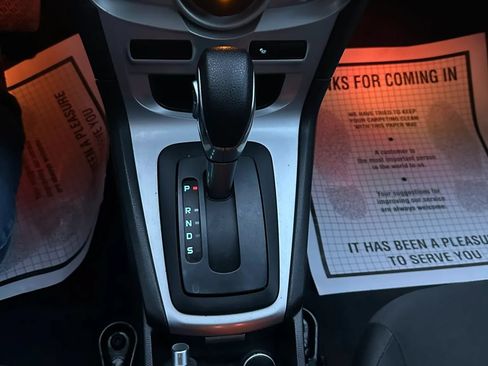 Used 2018 Ford Fiesta SE FWD image 25