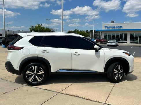 Used 2023 Nissan Rogue SL w/ SL Premium Package image 5