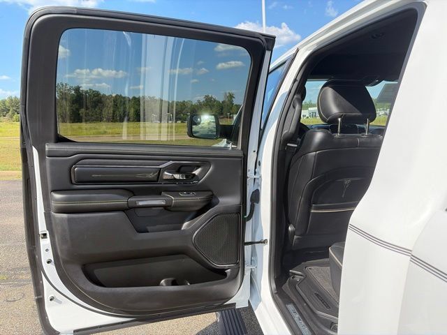 Used 2023 RAM 1500 Limited AWD/4WD image 5