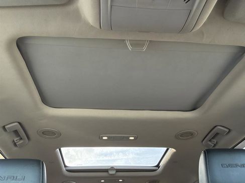 Used 2018 GMC Acadia Denali w/ Technology Package image 25