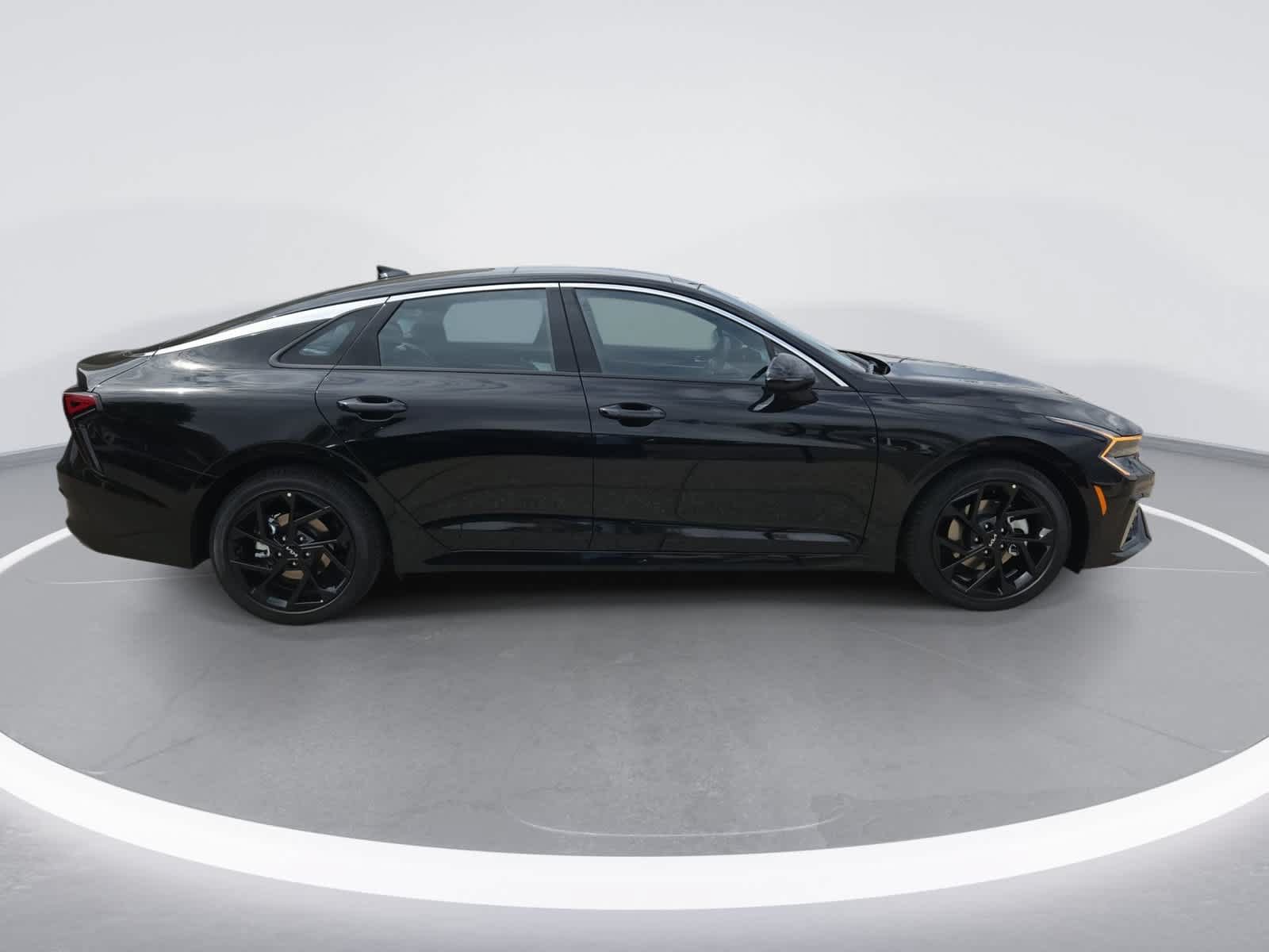 New 2027 Kia K5 GT-Line FWD image 9