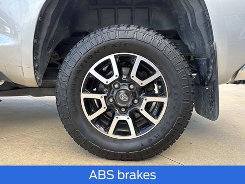 Used 2018 Toyota Tundra SR5 image 5