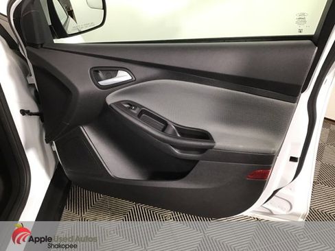 Used 2014 Ford Focus SE image 19