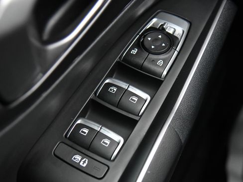 Used 2023 Kia Sorento LX image 30