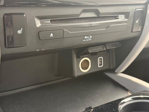 Used 2019 Honda Pilot Touring image 27