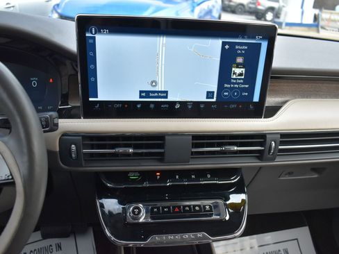 Used 2023 Lincoln Corsair Reserve w/ Equipment Group 201A AWD/4WD image 26
