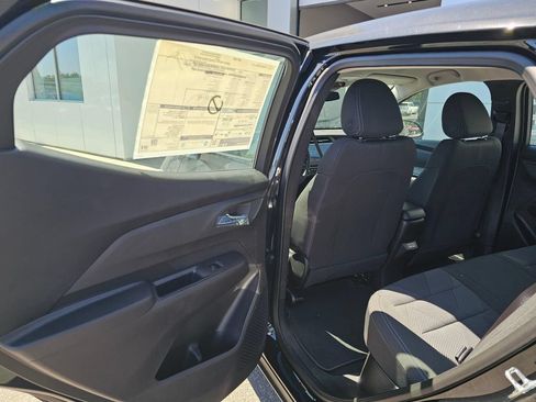 New 2027 Chevrolet Bolt LT w/ Comfort Package FWD image 19
