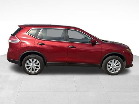 Used 2016 Nissan Rogue S image 6