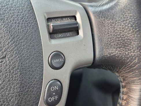 Used 2012 Nissan Rogue SL AWD/4WD image 13