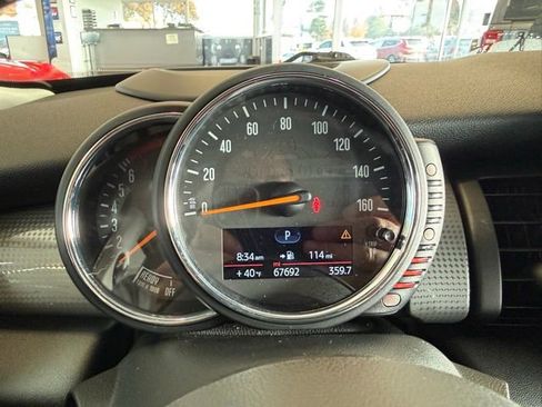 Used 2016 MINI Cooper 4-Door Hardtop image 13