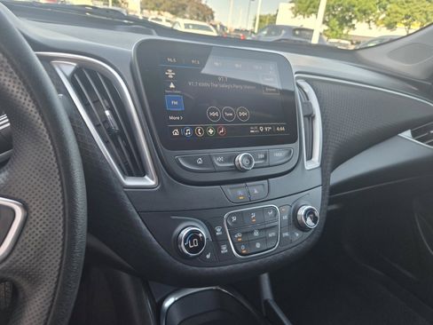 Used 2024 Chevrolet Malibu LT FWD image 16
