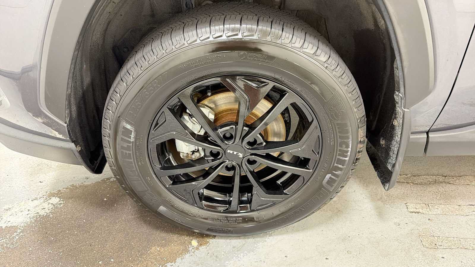 Used 2020 Toyota RAV4 XLE AWD/4WD image 10