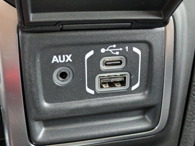 New 2025 Jeep Wrangler Unlimited Sahara AWD/4WD image 20