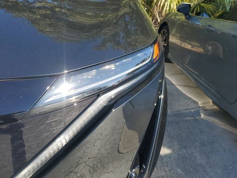 Used 2023 Nissan Ariya FWD image 4