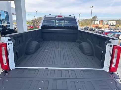 Used 2023 Ford F350 XLT image 25