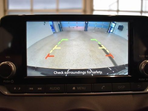 Used 2025 Nissan Sentra S image 8