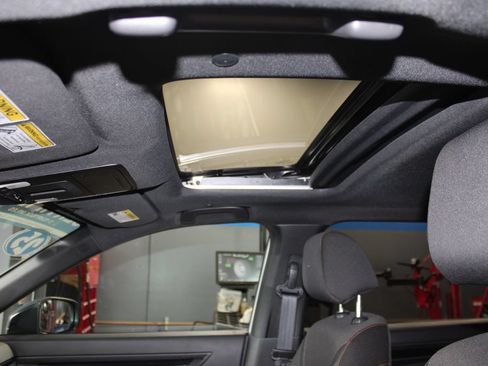 Used 2025 Honda CR-V Sport image 22
