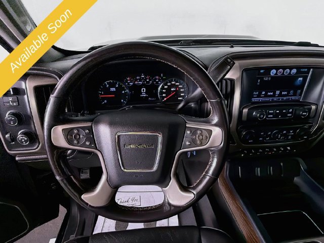 Used 2018 GMC Sierra 2500 Denali w/ Suspension Package, Off-Road AWD/4WD image 11