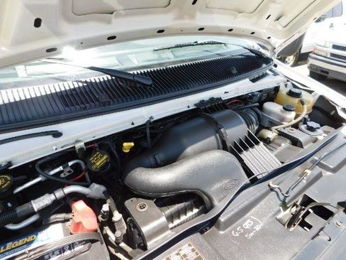 Used 2011 Ford E-250 and Econoline 250 RWD image 15