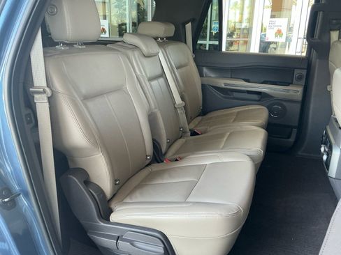 Used 2019 Ford Expedition Max XLT w/ Equipment Group 202A RWD image 17