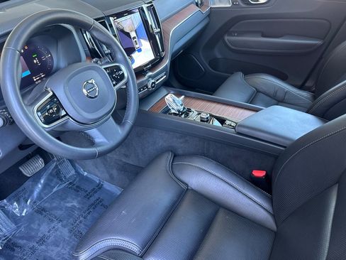 Certified 2023 Volvo XC60 T8 Ultimate image 14
