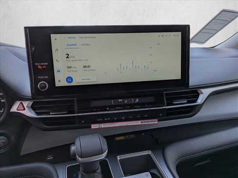 New 2026 Toyota Sienna XLE image 12