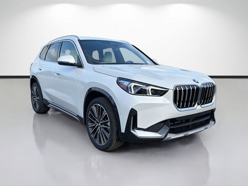 New 2026 BMW X1 xDrive28i w/ Technology Package AWD/4WD image 1