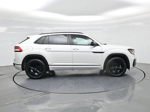 Used 2023 Volkswagen Atlas Cross Sport SEL R-Line AWD/4WD image 30