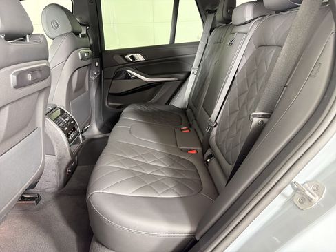 Used 2025 BMW X5 xDrive40i w/ M Sport Package AWD/4WD image 15