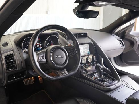 Used 2015 Jaguar F-TYPE R RWD image 11