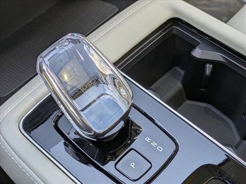 Used 2026 Volvo XC90 B6 Ultra AWD/4WD image 12