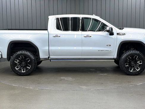 Used 2026 GMC Sierra 1500 Denali w/ Denali Reserve Package AWD/4WD image 6