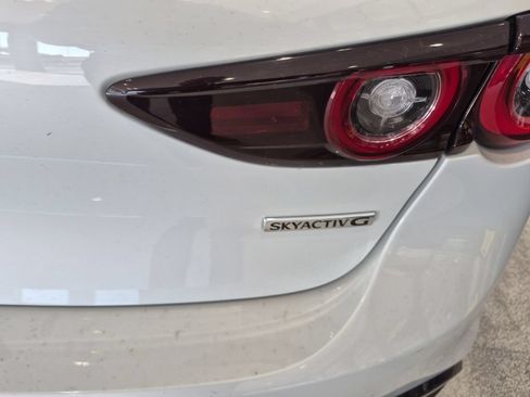 Used 2025 MAZDA MAZDA3 s Sport FWD image 8