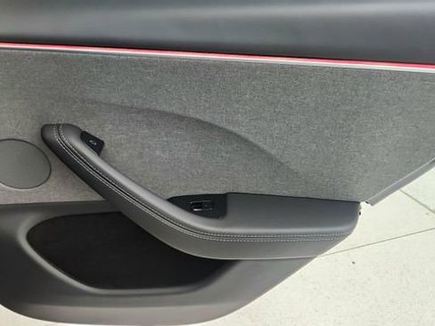 Used 2025 Tesla Model 3 Long Range image 26