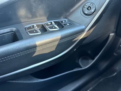 Used 2018 Hyundai Santa Fe Sport image 34